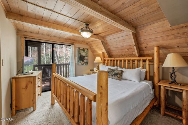 1125 Lower Alpine Way, Gatlinburg, TN 37738