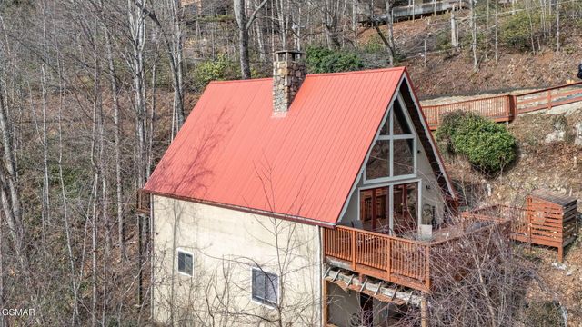 1125 Lower Alpine Way, Gatlinburg, TN 37738