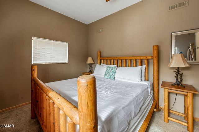 1125 Lower Alpine Way, Gatlinburg, TN 37738