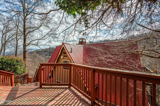 1125 Lower Alpine Way, Gatlinburg, TN 37738