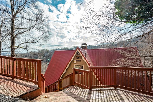 1125 Lower Alpine Way, Gatlinburg, TN 37738