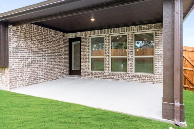 1210 Anderson Drive, Trenton, TX 75490