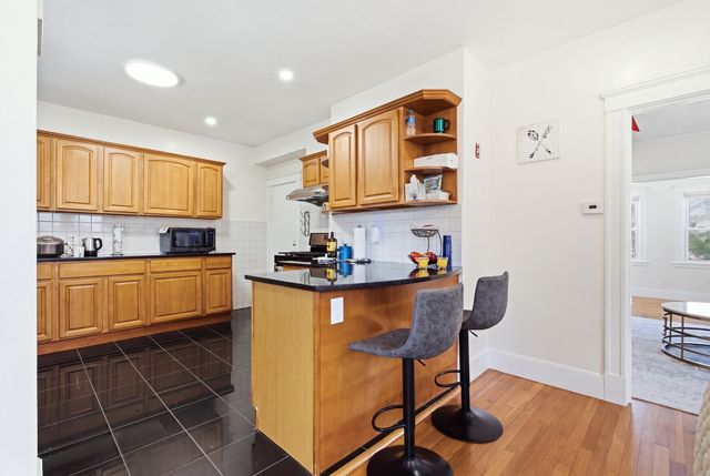 18 Pope St, Quincy, MA 02171