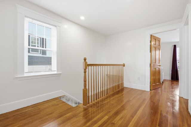 18 Pope St, Quincy, MA 02171