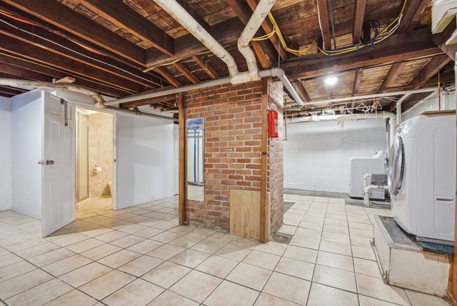 18 Pope St, Quincy, MA 02171