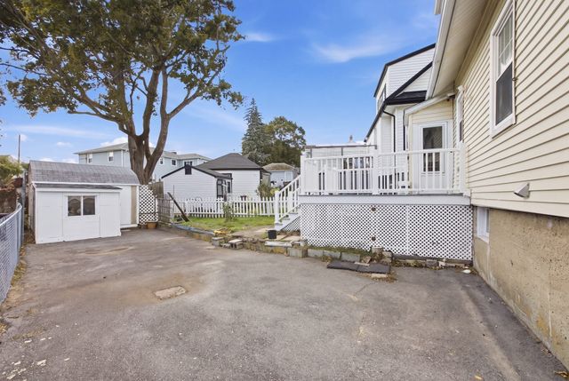 18 Pope St, Quincy, MA 02171
