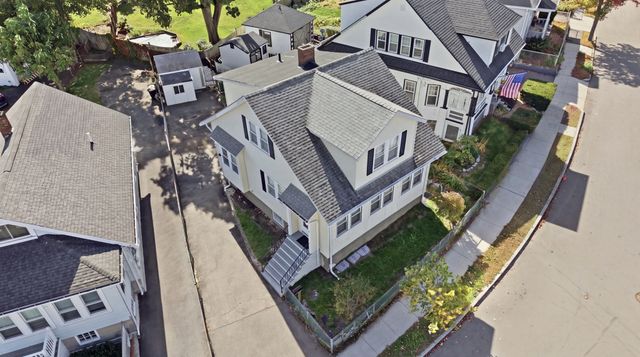 18 Pope St, Quincy, MA 02171