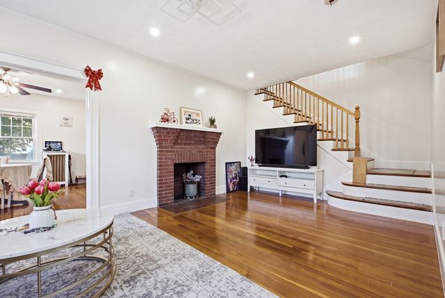 18 Pope St, Quincy, MA 02171
