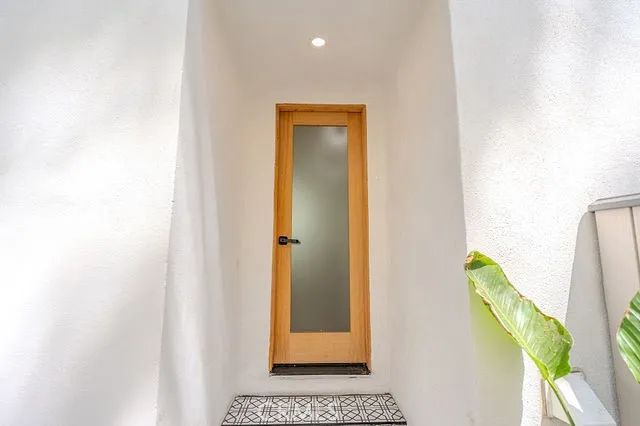1755 N Western, Los Angeles, CA 90027