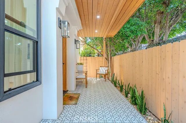 1755 N Western, Los Angeles, CA 90027