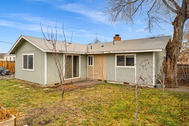 533 NW 7th Street, Redmond, OR 97756