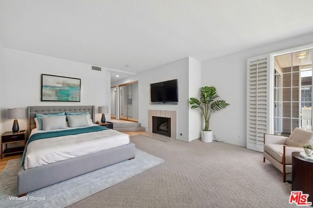 4346 Redwood Avenue A203, Marina Del Rey, CA 90292