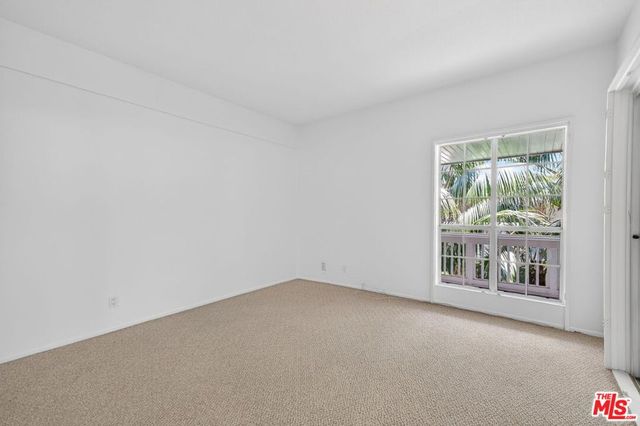 4346 Redwood Avenue A203, Marina Del Rey, CA 90292