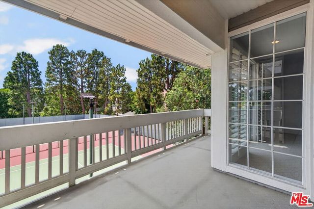 4346 Redwood Avenue A203, Marina Del Rey, CA 90292
