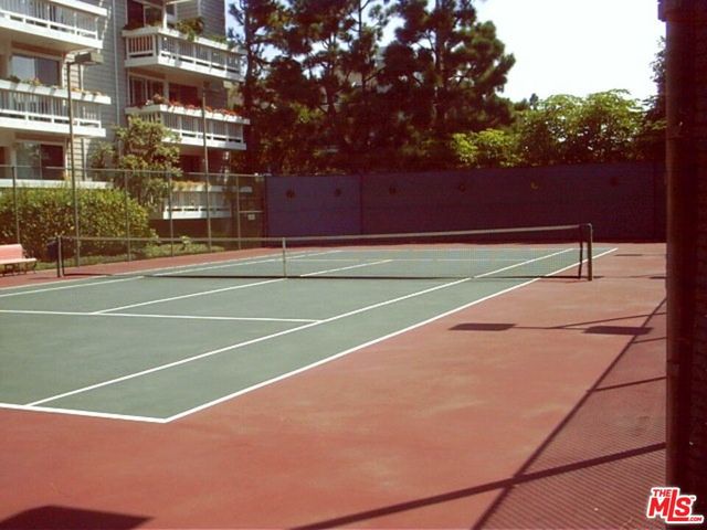 4346 Redwood Avenue A203, Marina Del Rey, CA 90292