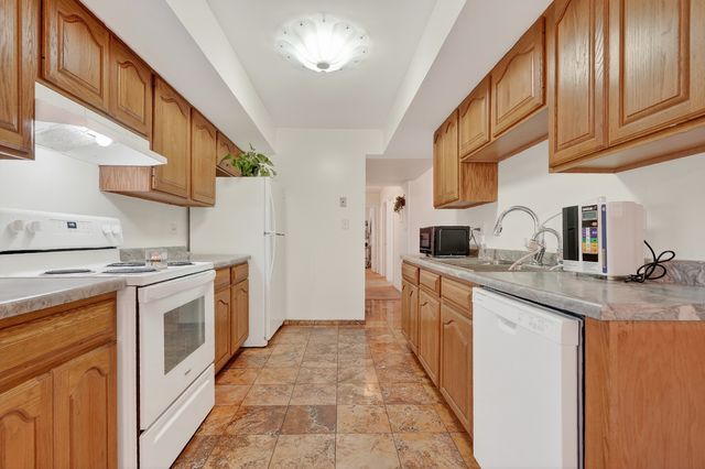 1355 Blair Lane, Hoffman Estates, IL 60169