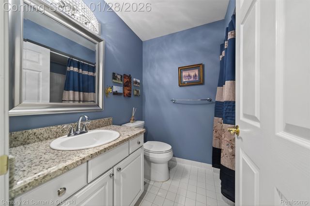 48645 Sutton Bay Court, Shelby Charter Township, MI 48315