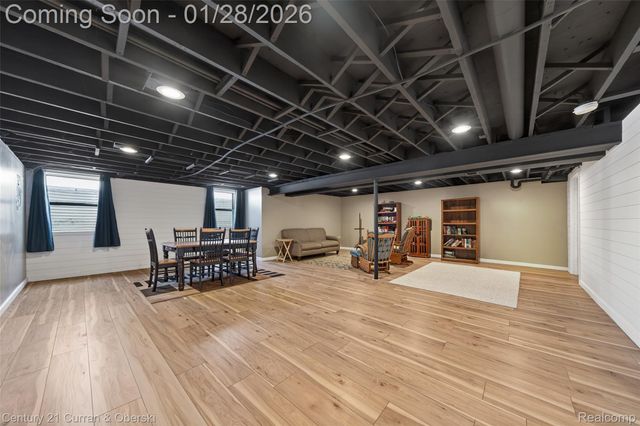 48645 Sutton Bay Court, Shelby Charter Township, MI 48315