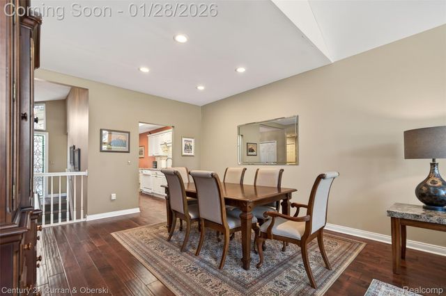 48645 Sutton Bay Court, Shelby Charter Township, MI 48315