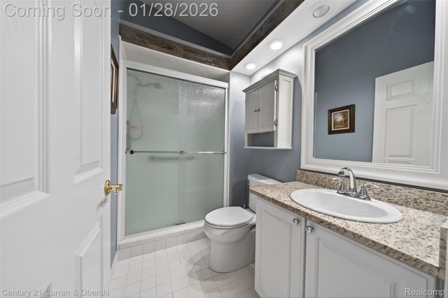 48645 Sutton Bay Court, Shelby Charter Township, MI 48315