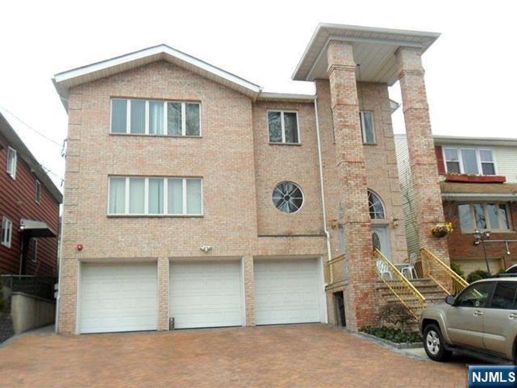 170 Maple Street, Fairview, NJ 07022