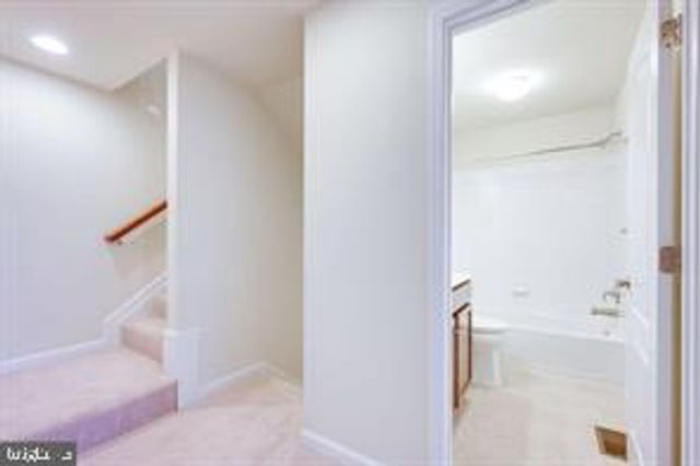 4896 DANE RIDGE CIR, Woodbridge, VA 22193