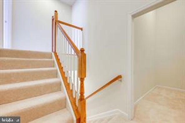 4896 DANE RIDGE CIR, Woodbridge, VA 22193