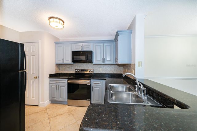 1939 SUMMER CLUB DRIVE 115, Oviedo, FL 32765