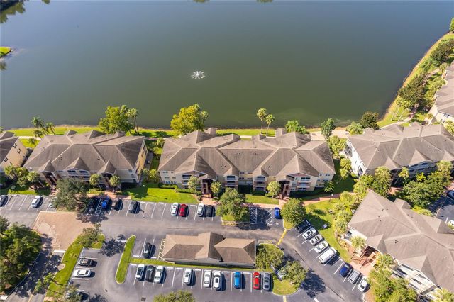 1939 SUMMER CLUB DRIVE 115, Oviedo, FL 32765