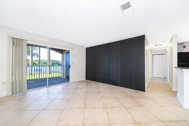 1939 SUMMER CLUB DRIVE 115, Oviedo, FL 32765