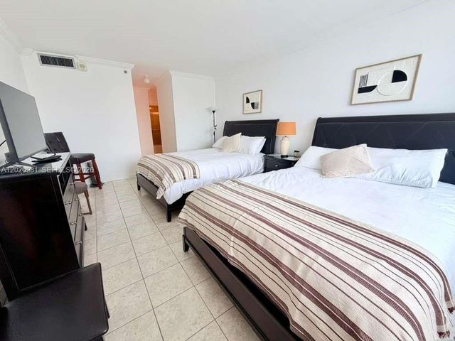 100 Lincoln Rd 1423, Miami Beach, FL 33139