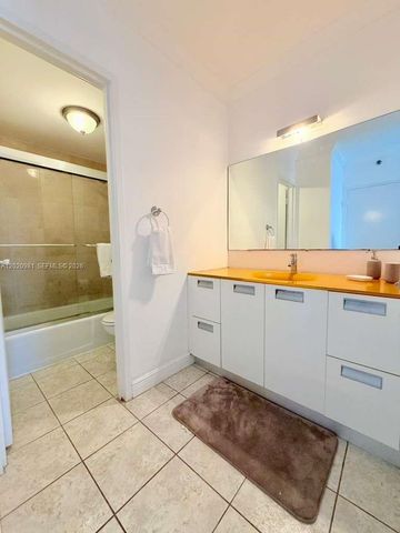 100 Lincoln Rd 1423, Miami Beach, FL 33139