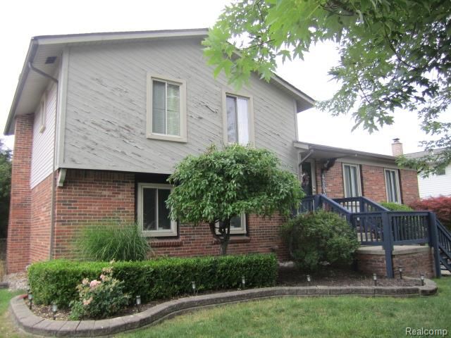 42039 Merrimac Circle, Clinton Township, MI 48038
