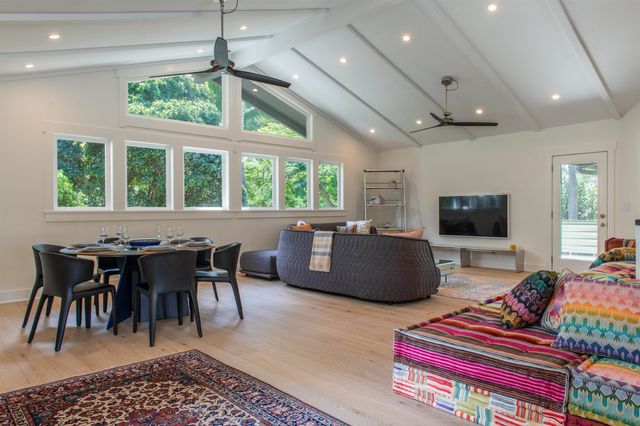 43 Nonohe Pl, Paia, HI 96779