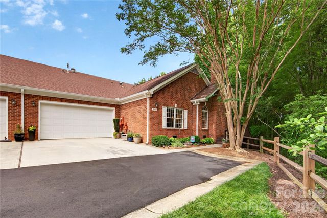 8847 Grand Oak Drive, Charlotte, NC 28277