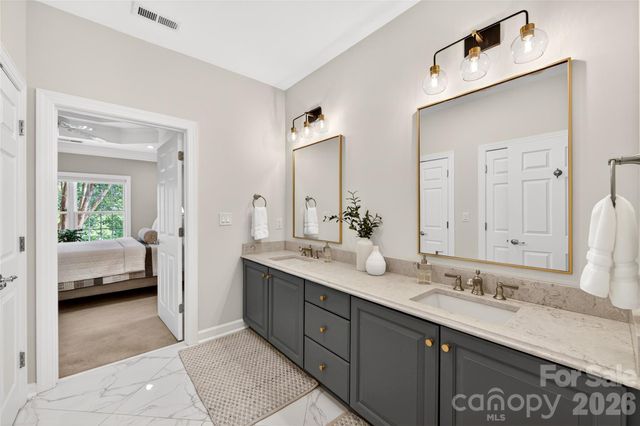 8847 Grand Oak Drive, Charlotte, NC 28277