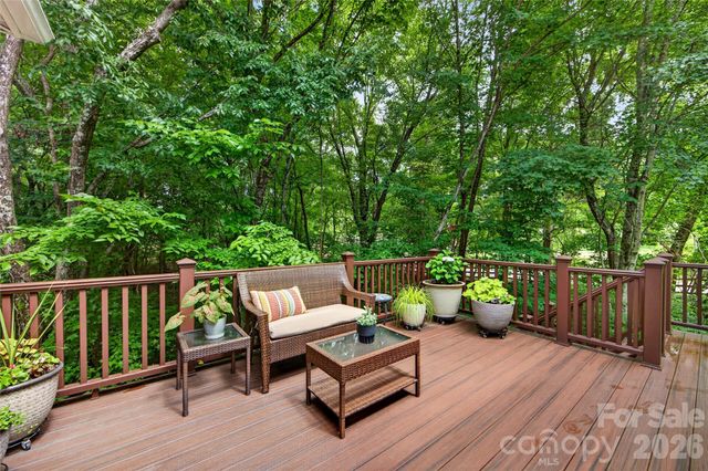 8847 Grand Oak Drive, Charlotte, NC 28277