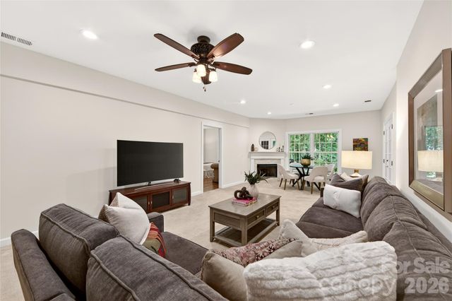 8847 Grand Oak Drive, Charlotte, NC 28277
