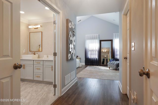 9 Chatsworth Road, Manalapan, NJ 07726