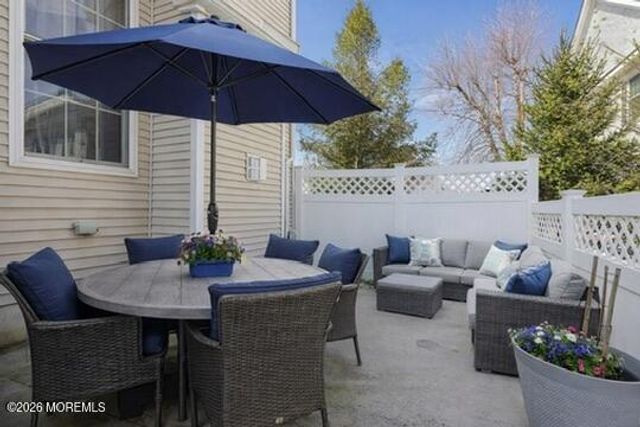 9 Chatsworth Road, Manalapan, NJ 07726