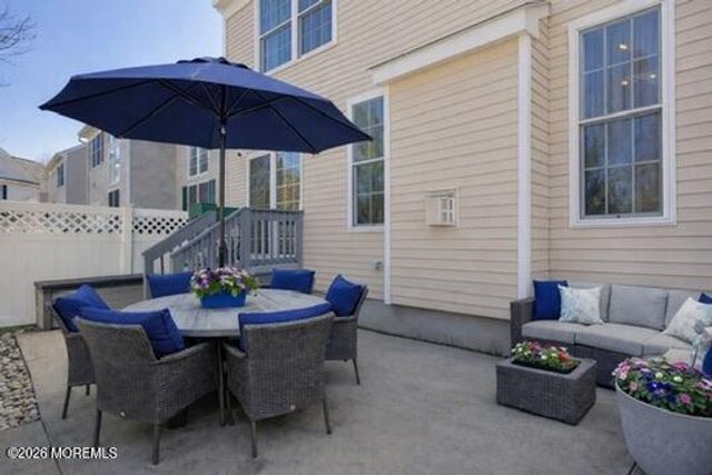 9 Chatsworth Road, Manalapan, NJ 07726