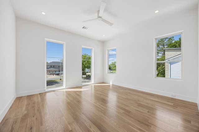 6421 Royal Lane, Dallas, TX 75230