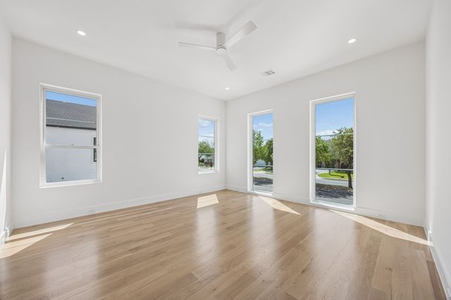 6421 Royal Lane, Dallas, TX 75230