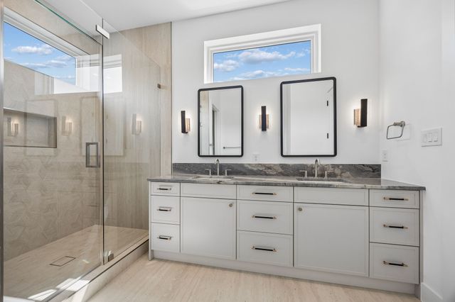 6421 Royal Lane, Dallas, TX 75230