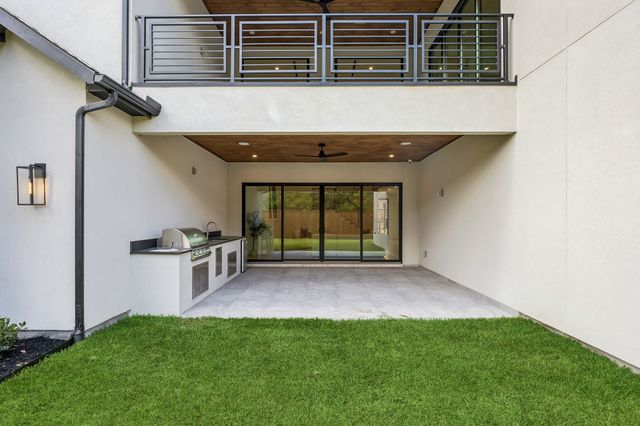 6421 Royal Lane, Dallas, TX 75230