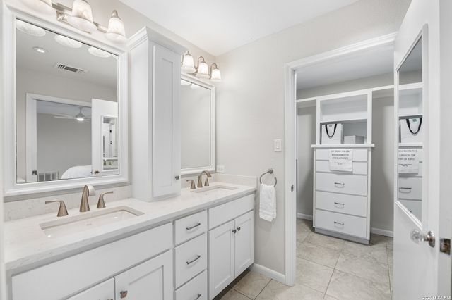 318 Remington, Bergheim, TX 78004