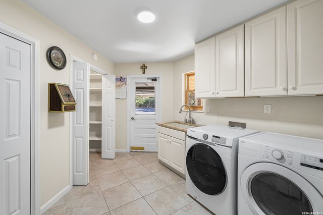 318 Remington, Bergheim, TX 78004