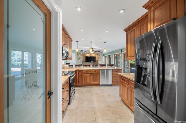 318 Remington, Bergheim, TX 78004