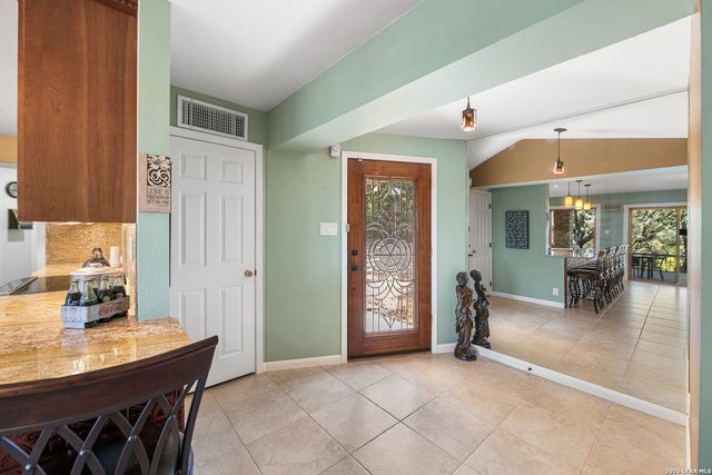 318 Remington, Bergheim, TX 78004