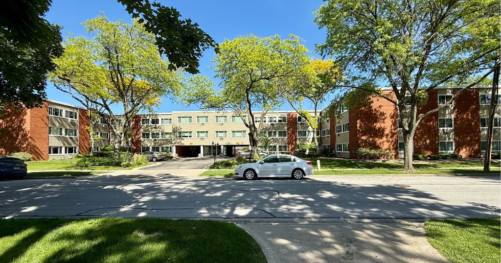 1139 Leavitt Avenue 212, Flossmoor, IL 60422